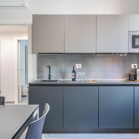 Kuzu Apts - Center - Wifi Ac Tv Cagliari