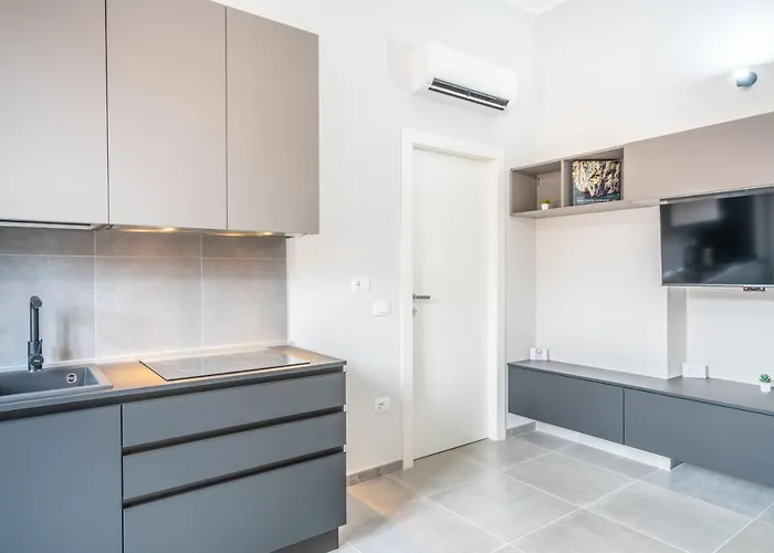 Kuzu Apts - Center - Wifi Ac Tv アパート *