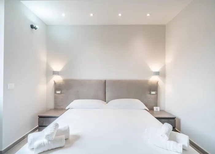 Kuzu Apts - Center - Wifi Ac Tv * カリアリ